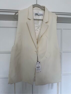 NWT white Zara vest jacket with side ties size L